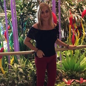 Meet your Posher, Ornella